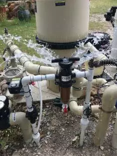 TwistIIClean squirting water.