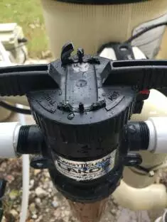 Broken brackets for retaining clips